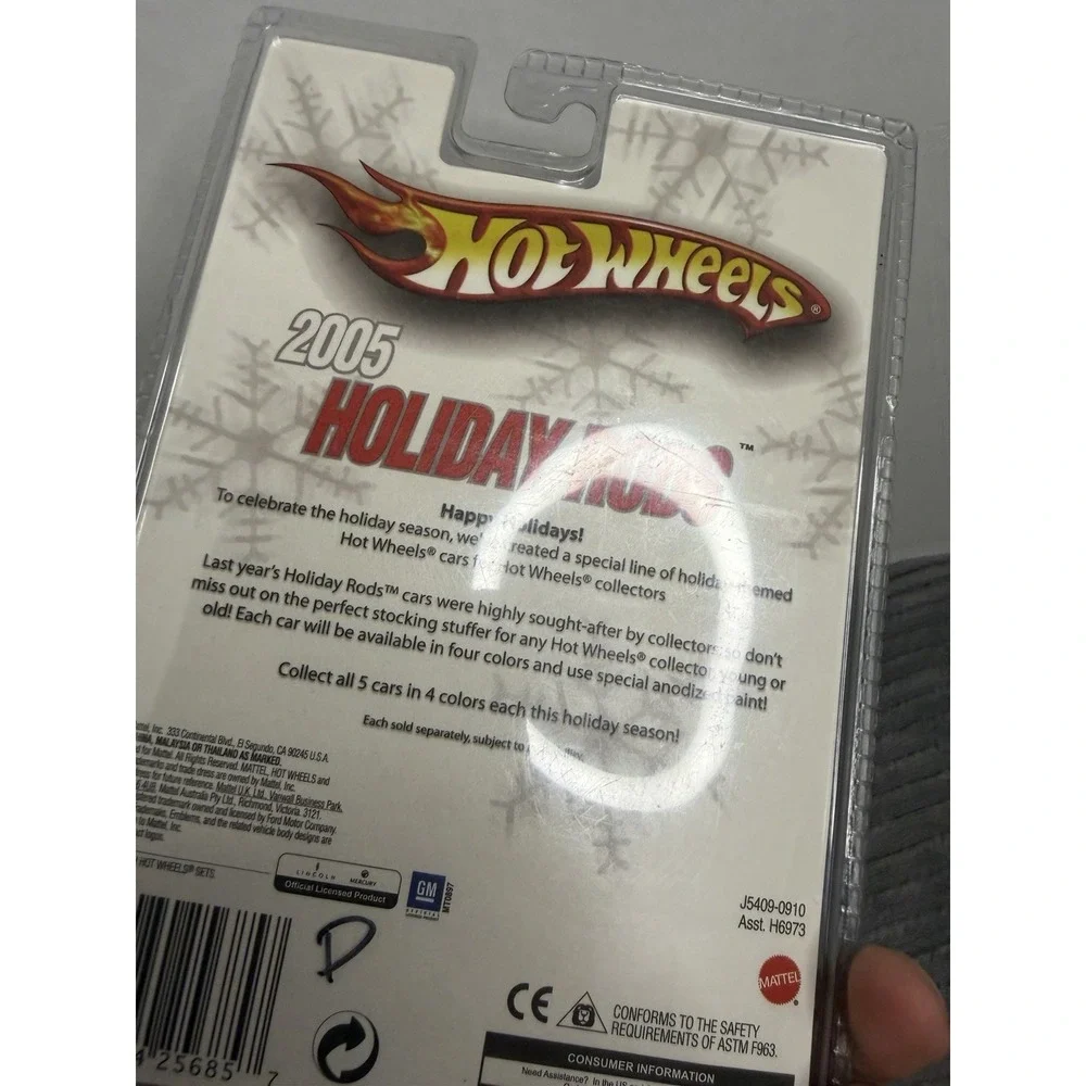 Hot Wheels Holiday Rods Christmas Green 49 Mercury Convertible with Real Riders
